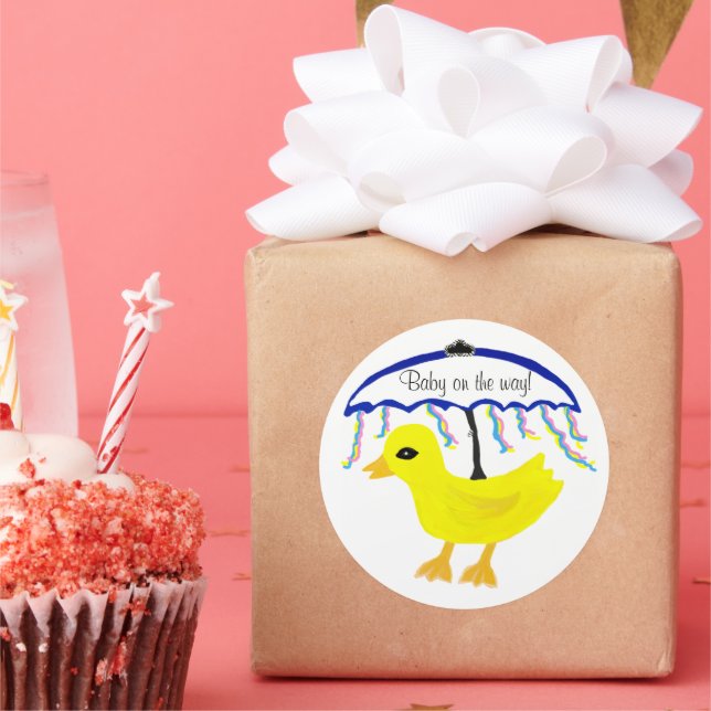 Adesivo Redondo Bebê de Stickers no Caminho dos Guarda-chuvas (Festa)