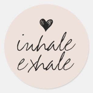 Adesivo Redondo Beige creme de coração bonitinho