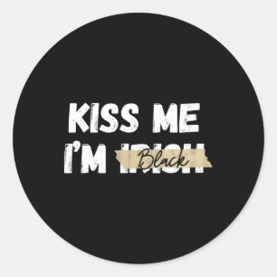 Adesivo Redondo Beije Me Sou Irlandês Preto Engraçado Retro Dia de