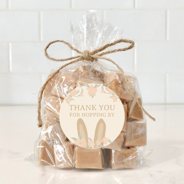 Adesivo Redondo Bela coelhinha de moça Aniversário Obrigado (Criador carregado)