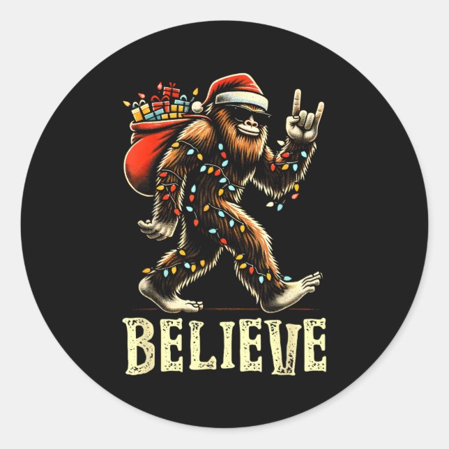 Adesivo Redondo Believe Bigfoot Sasquatch Santa Reindeer Christmas (Frente)