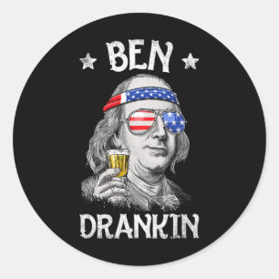 Adesivo Redondo Ben Drankin 4 De Julho Benjamin Franklin Men Amer