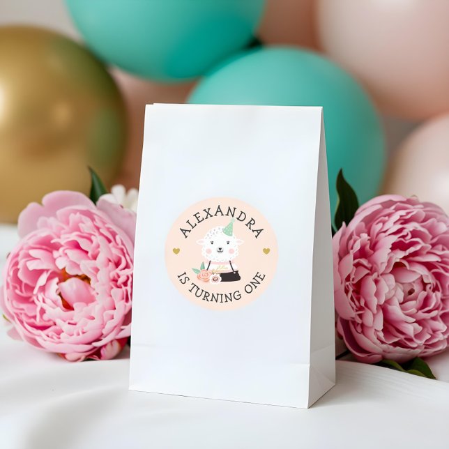 Adesivo Redondo Bicho de cordeiro amável (Cute Adorable Lamb Party Animal Classic Round Sticker)