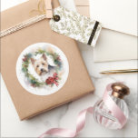 Adesivo Redondo Biewer Terrier Christmas Wreath Festivo Pup<br><div class="desc">Procurando o presente de Natal perfeito para seu amigo peludo? Nosso presente de Natal é o que você precisa! Com um tema de Natal encantador, é o presente ideal para o seu querido animal de estimação. Quer você seja uma mãe de cachorro, pai de cachorro, ou simplesmente um amante de...</div>