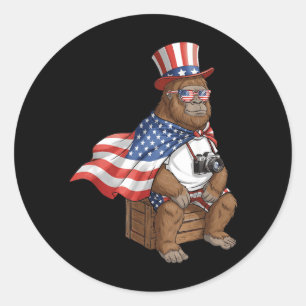 Adesivo Redondo Bigfoot Bandeira Americana Sasquatch Patriótico 4