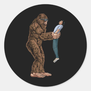 Adesivo Redondo Bigfoot Encontrou Uma Cara E O Pegou - Sasqua
