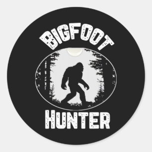 Adesivo Redondo Bigfoot Hunter Sasquatch Engraçado Humor