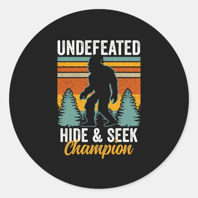 Adesivo Redondo Bigfoot Undefeated Hide & Seek Champion (Frente)