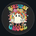 Adesivo Redondo Birthday Ghoul Floral Ghost Kid Girl Groovy Hallow<br><div class="desc">Abóbora esquelética, um sanduíche divertido para a dança do fio e o garoto adorável. Prepare-se para fazer truques ou tratar em breve... esta fantasia de Halloween fácil. Cara de Abóbora, faz um truque preguiçoso ou trata fantasia para filha e filho. Uma surpresa assustadora da Eve Halloween que seu filho, sua...</div>