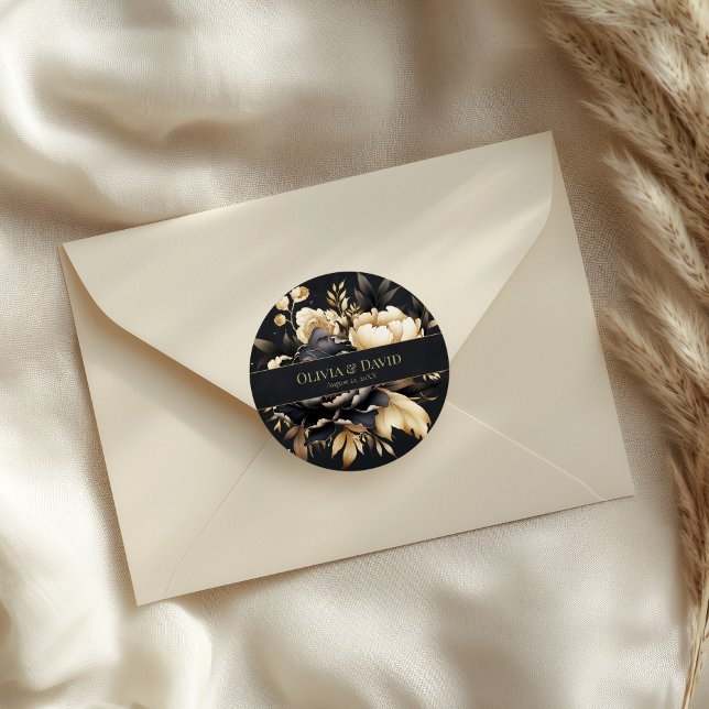 Adesivo Redondo Black & Gold Peony Wedding Round Sticker (Black & Gold Peony Wedding Round Sticker on an elegant wedding envelope)