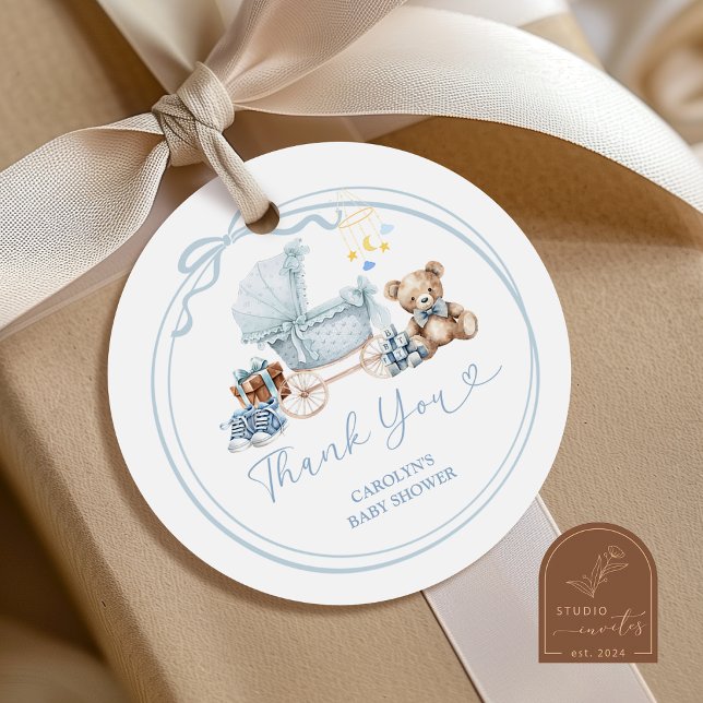 Adesivo Redondo Blue Bow Carriage Baby Shower Thank You Sticker (Criador carregado)