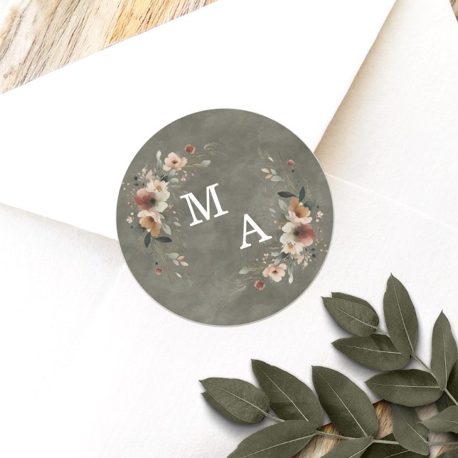 Adesivo Redondo Bohemian Sage Green Floral Wreath Casamento Monogr (Seal your wedding details with love using our custom monogram stickers, tailored for elegance.)