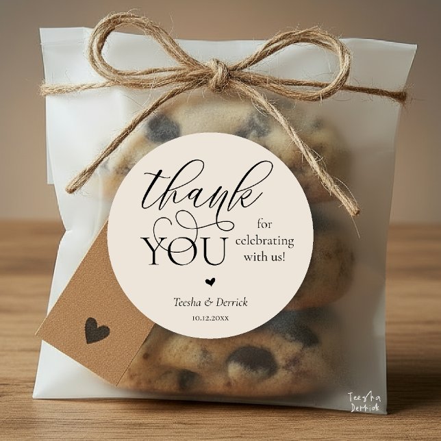 Adesivo Redondo Boho Moderno Casamento Bonito Coração Obrigado Pre (Modern Boho Wedding Cute Heart Thank You Gifts Classic Round Sticker in Classy Cream Black)