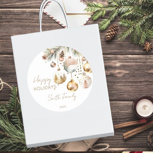 Adesivo Redondo Boho Natal neve pinça baufrágio de ouro (Boho Christmas holiday snowy pines gold baubles gift Stickers watercolor boho happy holidays sticker)
