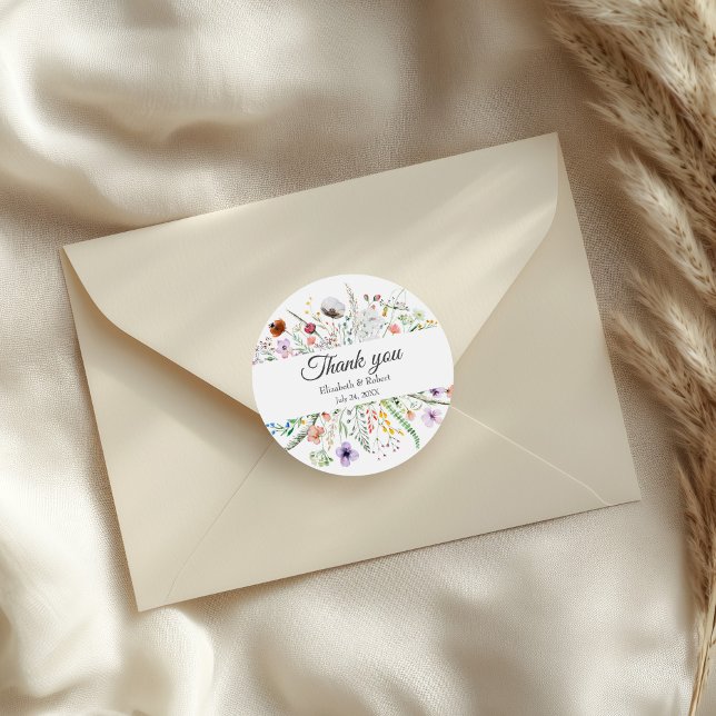 Adesivo Redondo Boho Wildflower Meadow Wedch Obrigado Sticker (Boho Wildflower Meadow Wedding Thank You Sticker on a wedding envelope.)