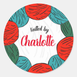 Adesivo Redondo Bolas de lã vermelha e verde da mão de Natal