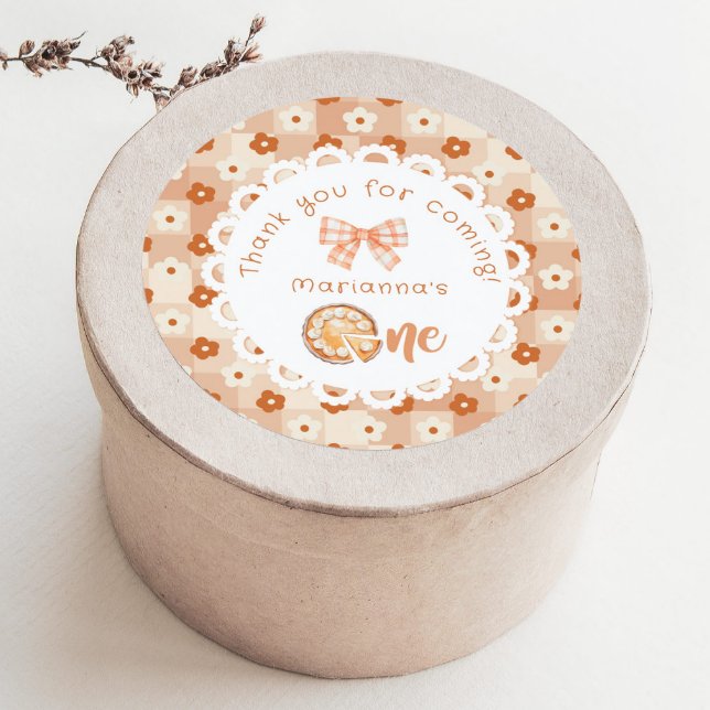 Adesivo Redondo Bolo fofo Aniversário de 1 ano Obrigada (Criador carregado)