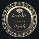 Adesivo Redondo Boné de Formando Dourado brilhante,Confetti - Pers<br><div class="desc">Boné de formatura brilhante,  moldura de confete e círculo dourado com o seu nome.</div>
