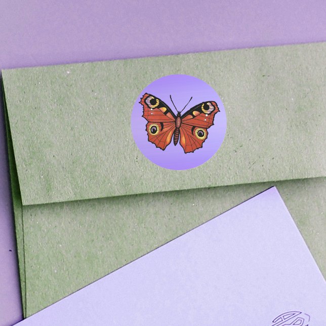 Adesivo Redondo Borboleta Monarca Vívida bonito (Pretty brown monarch butterfly on purple round stickers.)