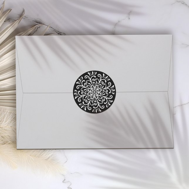 Adesivo Redondo Branco timítico sobre Vinheta Flourada Preta (Criador carregado)