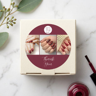 Adesivo Redondo Burgundy Branco Logotipo Foto Salão de Unhas Obrig