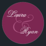 Adesivo Redondo BURGUNDY SILVER PINK Monograma Sticker<br><div class="desc">Esta design com a sua inscrição no ornamentado é uma maneira elegante de vestir os seus convites de casamento.</div>