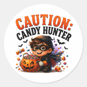 Adesivo Redondo 🎃 Caçador de Doces Frase Divertida de Halloween �