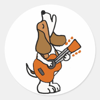 Adesivo Redondo Cachorro Engraçado Cantando e Tocando Violão