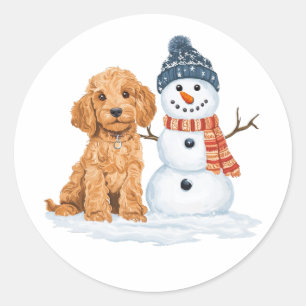 Adesivo Redondo Cachorro Goldendoodle de Inverno Boneco de Neve Fo
