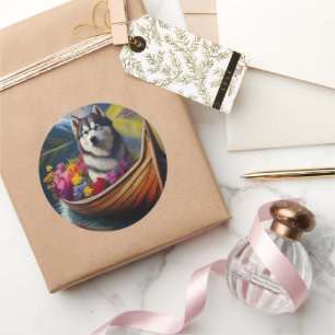 Adesivo Redondo Cachorro Malamute no Paddle: Uma Aventura Cênica