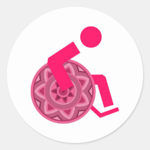 ADESIVO REDONDO CADEIRA DE RODAS MADEIRA DIFERENTE DE PESSOAS CAPA