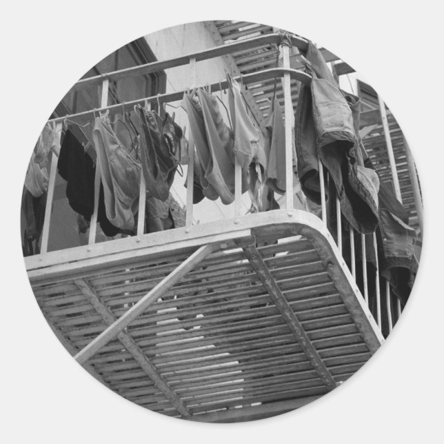 Adesivo Redondo Calcinha para secar humor, preto e branco (Frente)