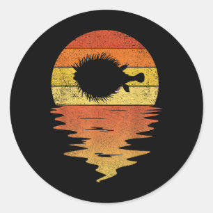 Adesivo Redondo Camisa de Peixe Baiacu do Mar Pôr do Sol Retrô Ano
