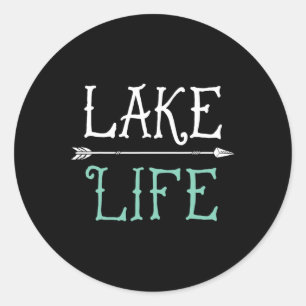Adesivo Redondo Camiseta Lake Life Pesca Velejando Barco Divertido