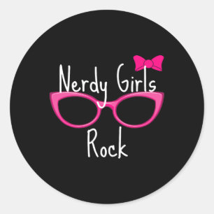 Adesivo Redondo Camiseta Nerdy Girls Rock Gamer Geek Chic Divertid