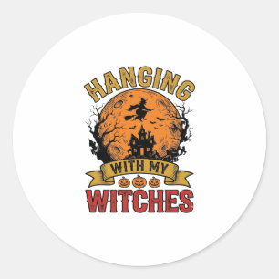 Adesivo Redondo Camiseta Vintage de Halloween Pendurada Com Minhas