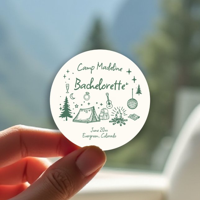 Adesivo Redondo Camp Bachelorette Camping Mão Desenhada Escrevendo (camp bachelorette sticker camping hand drawn written girls trip bach green glamping)