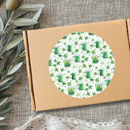 Adesivo Redondo Canecas de Cerveja Verde Elegantes e Trevos Branco