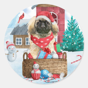 Adesivo Redondo Cão Pequinês na Casa de Natal na Neve