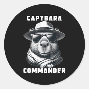 Adesivo Redondo Capybara Com Óculos Solares Comandante