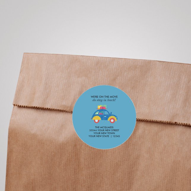 Adesivo Redondo Carro Funky no Anúncio Mover (Funky Blue Car Moving Announcement Sticker)