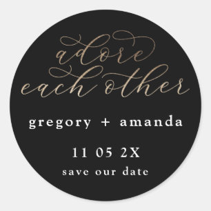 Adesivo Redondo Carta Elegante de Folha de Ouro Preta