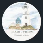 Adesivo Redondo Casamento Chic Dusky Aqua Blue Lighthouse Mountain<br><div class="desc">Para qualquer outra personalização ou qualquer outro item correspondente,  entre em contato comigo em yellowfebstudio@gmail.com</div>