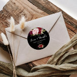 Adesivo Redondo Casamento Clássico de Amor e Obrigados Negros Trop<br><div class="desc">Este clássico obrigado preto tropical e gravador clássico de casamento é perfeito para um casamento rústico. O design de marsala artístico bordo apresenta rosas de aquarela,  verdes,  cor-de-rosa,  burgundy e blush,  combinados com verde,  bem arrumados num buquê de flores gracioso e radiante.</div>