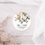 Adesivo Redondo Casamento com a relva da Sra. Pampas, eucalipto bo<br><div class="desc">Casamento entre o Sr. e a Sra. Pampas,  o eucalipto,  o partido botânico preto e branco,  o partido moderno favorece o adesivo de presente decor.</div>