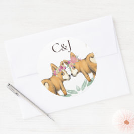 Adesivo Redondo Casamento de Cães Corgi com Duas Brides Monogramas