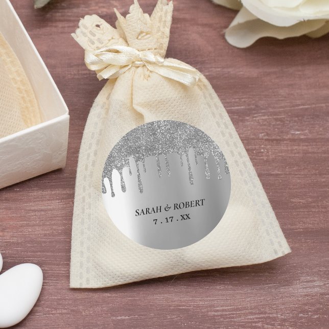 Adesivo Redondo Casamento de Derramamento de Silver Glitter (Silver Glitter Drip Wedding Classic Round Sticker)