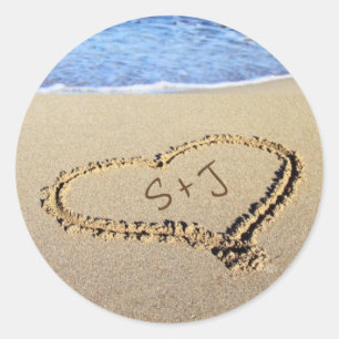 Adesivo Redondo Casamento de Destino na Praia com Coração de Areia