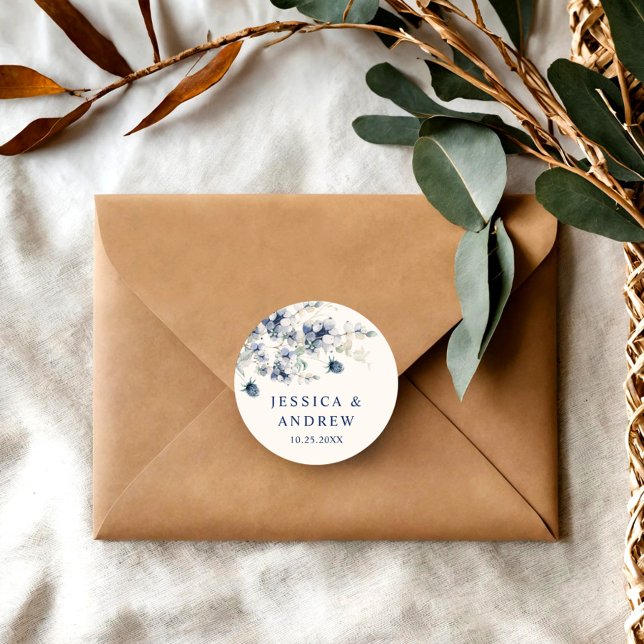 Adesivo Redondo Casamento de Folhagem de Inverno Elegante Dusty Bo (Criador carregado)