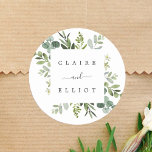 Adesivo Redondo Casamento de Folhagem Verde Eucalyptus<br><div class="desc">Este adesivo de casamento apresenta cor d'água,  eucalipto,  folhas verdes e quadrado. Para personalização mais avançada deste design,  clique no link "Personalizar mais". Itens correspondentes também estão disponíveis.</div>